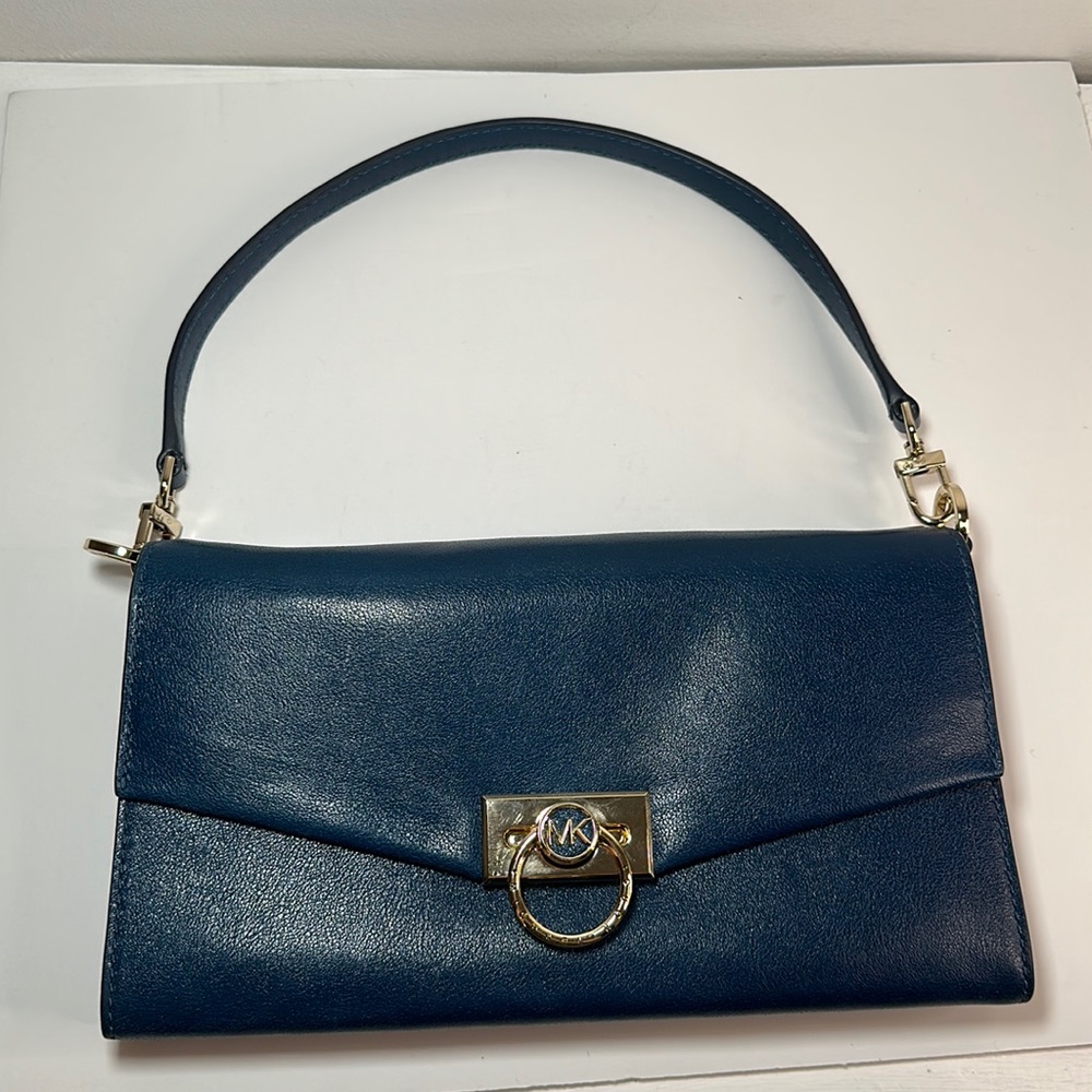 Michael Kors Clucth